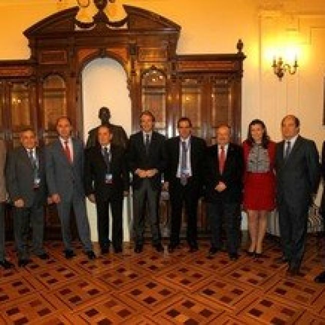 ENCUENTRO CON LA REPÚBLICA ORIENTAL DEL URUGUAY